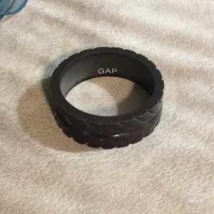 Gap bracelet